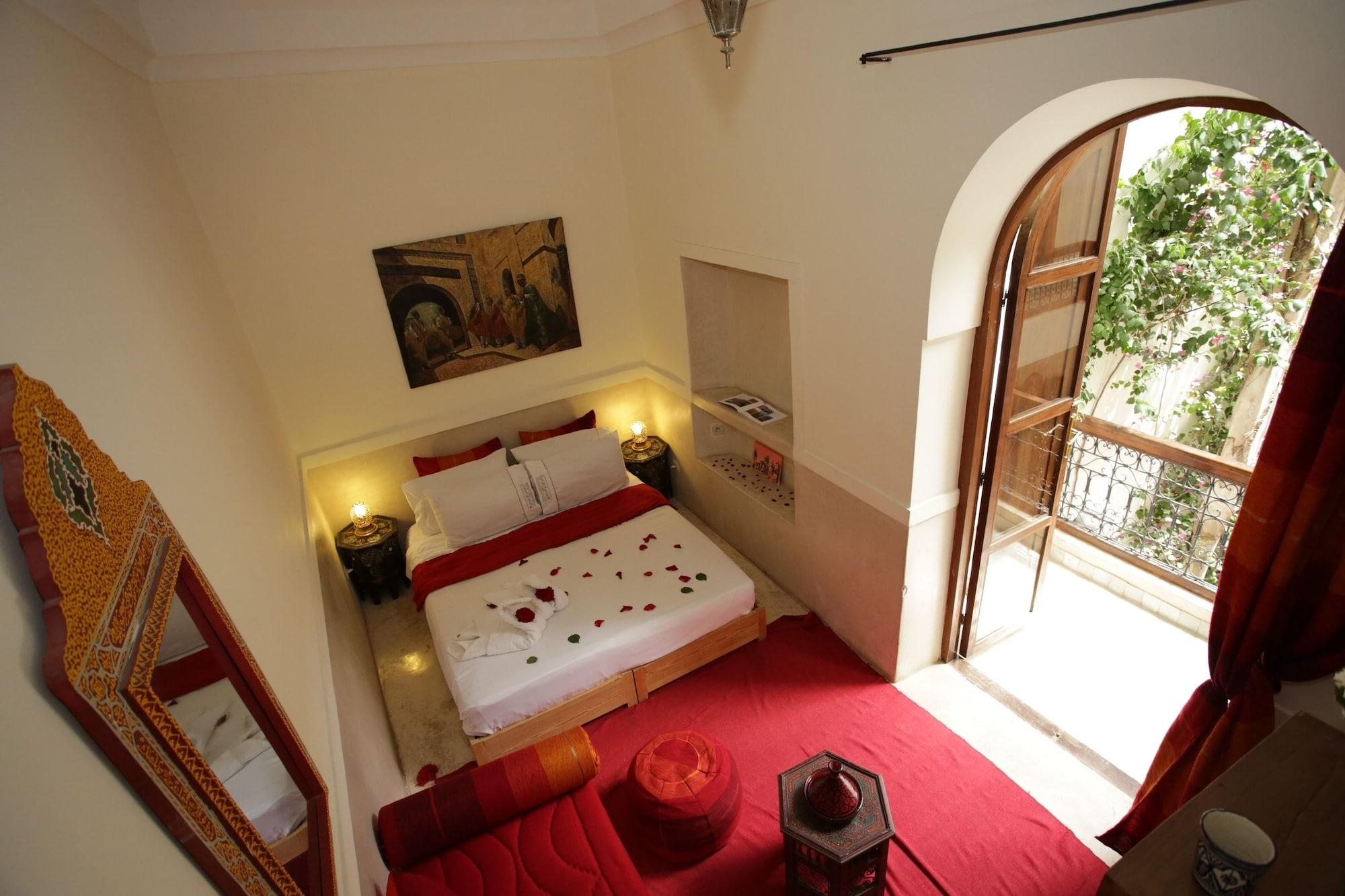 Riad White Flowers مراكش المظهر الخارجي الصورة