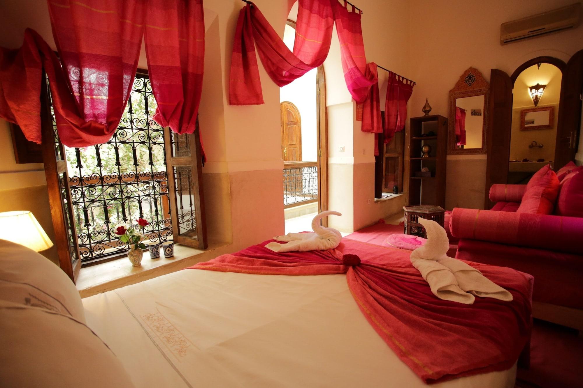 Riad White Flowers مراكش المظهر الخارجي الصورة