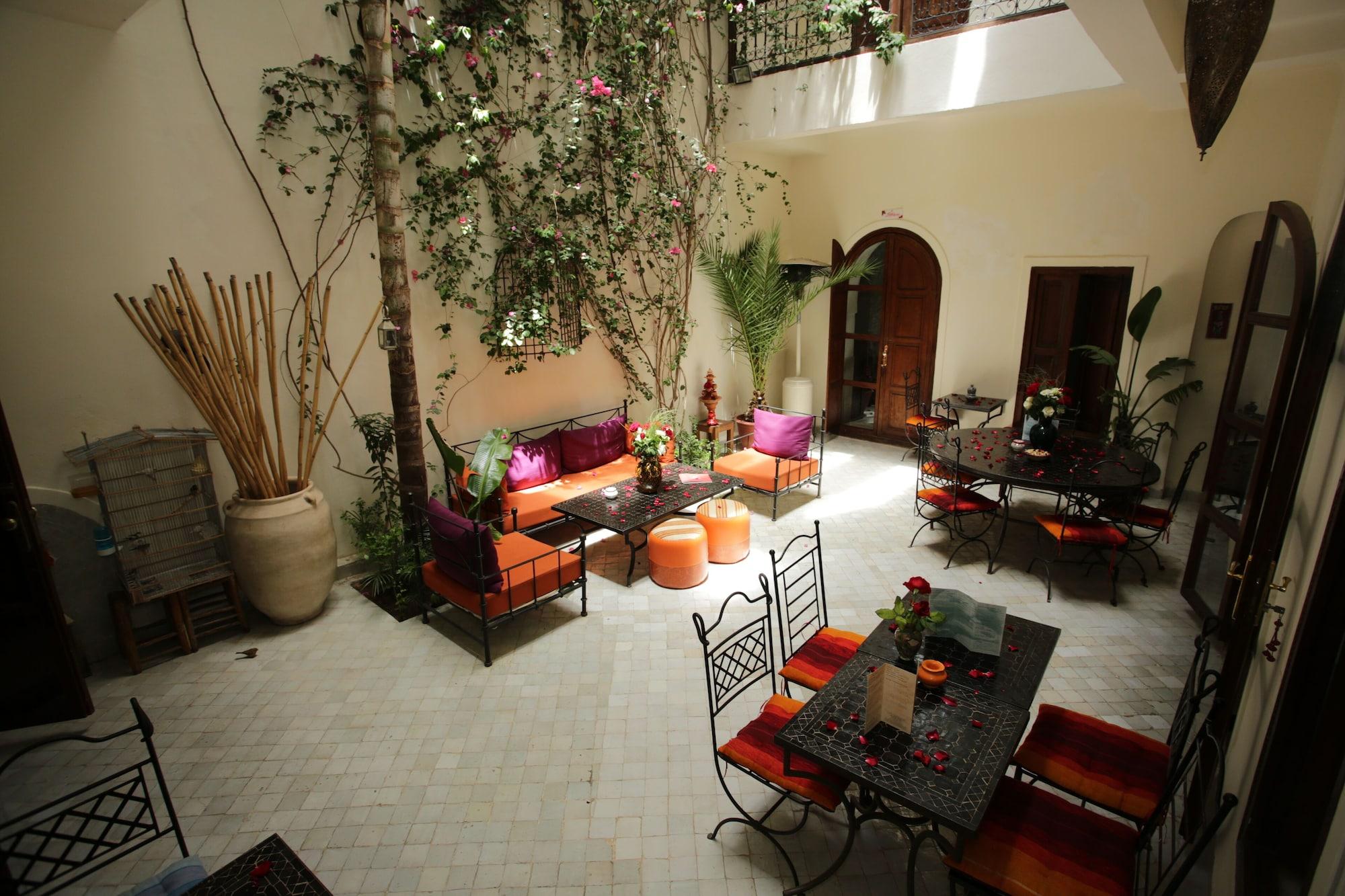 Riad White Flowers مراكش المظهر الخارجي الصورة
