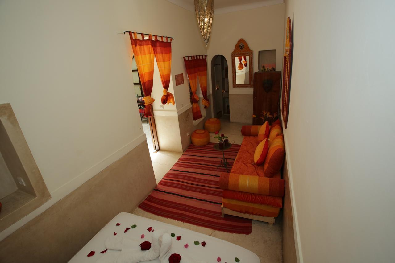 Riad White Flowers مراكش المظهر الخارجي الصورة