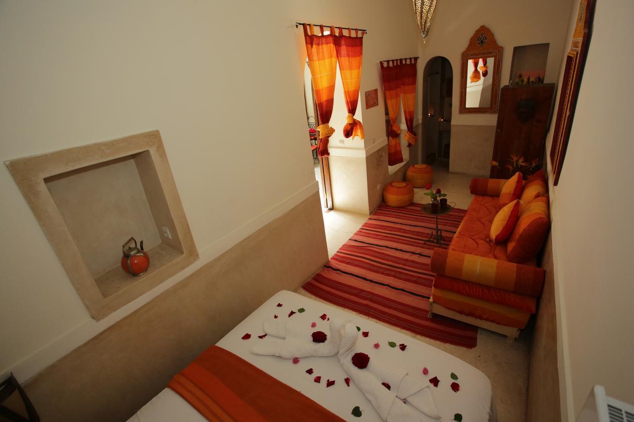 Riad White Flowers مراكش المظهر الخارجي الصورة