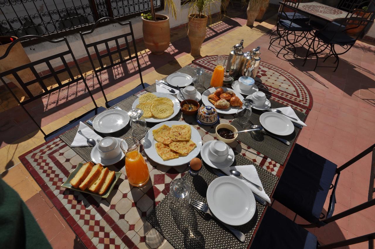 Riad White Flowers مراكش المظهر الخارجي الصورة